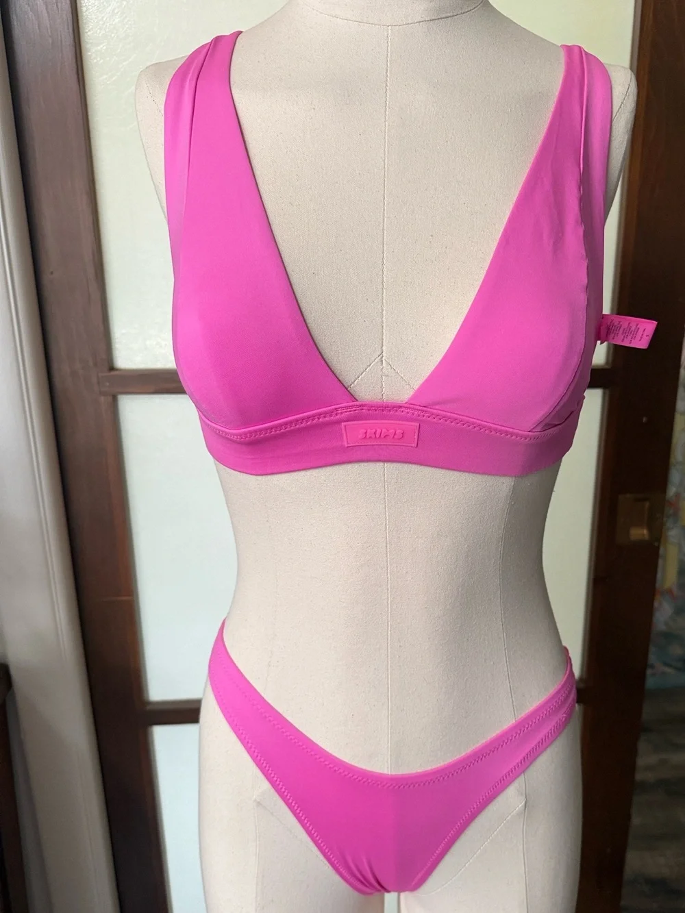 Skims swim top and bottom set size Small